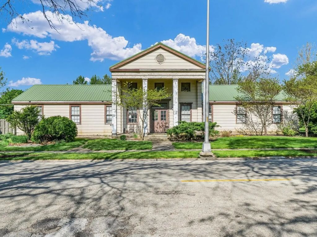 810 S Century Boulevard, Rantoul