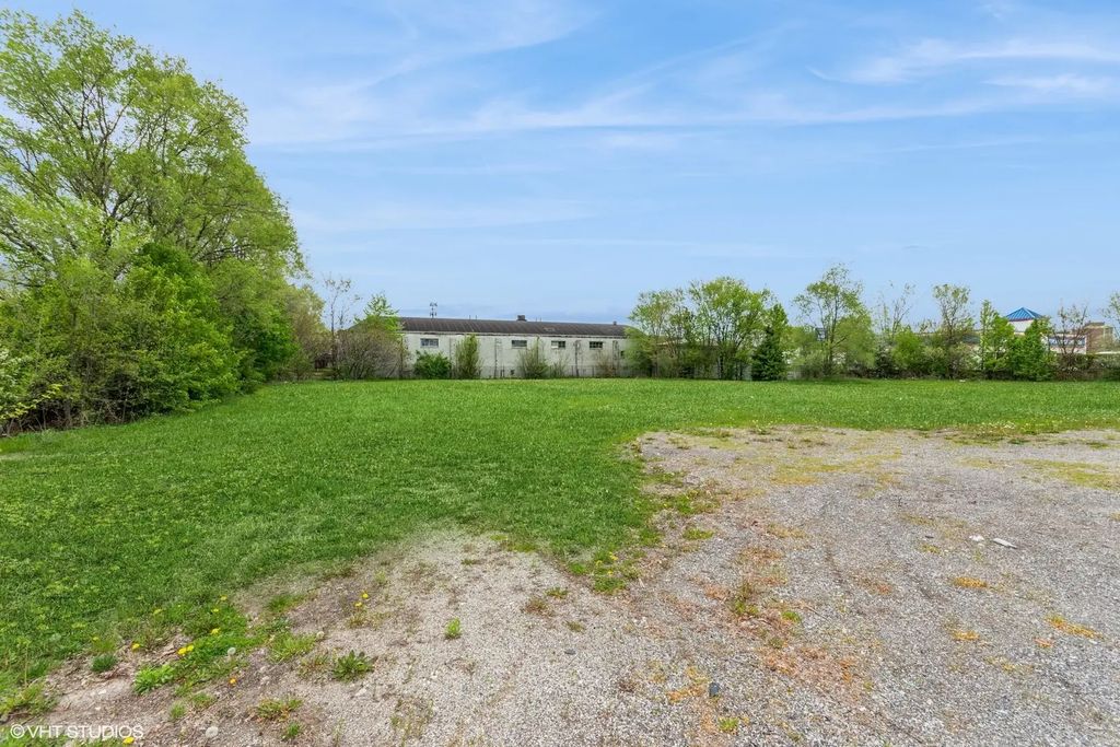2365 W Jefferson Street, Joliet