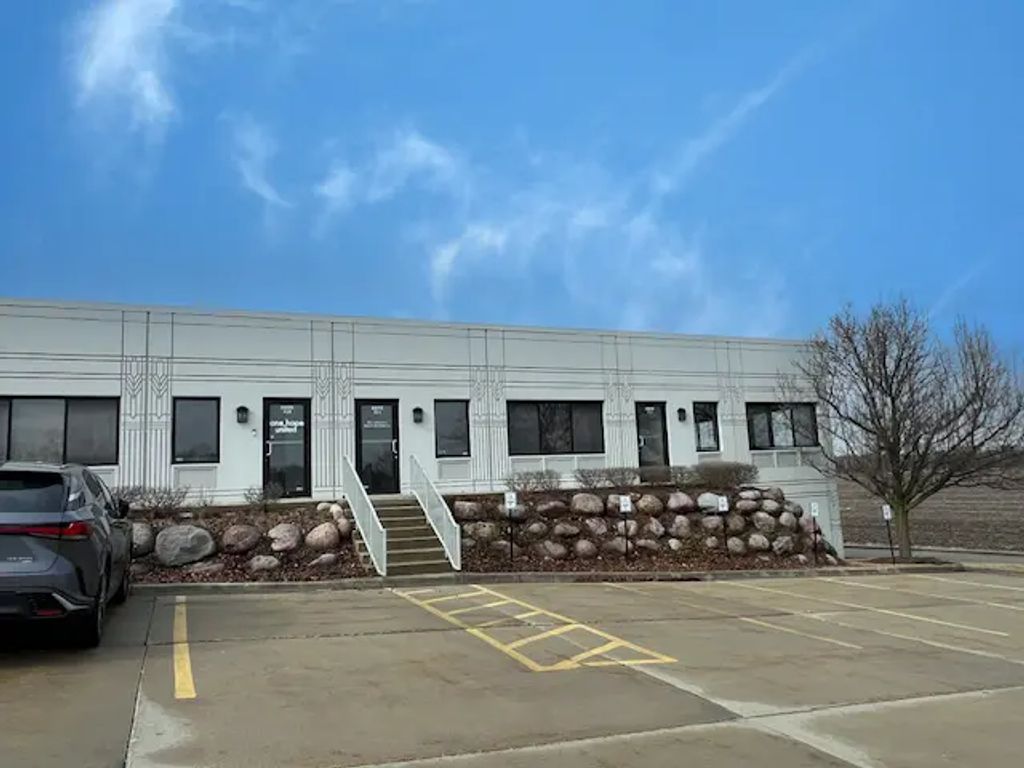 711 Ridgeview Drive 711-713, McHenry