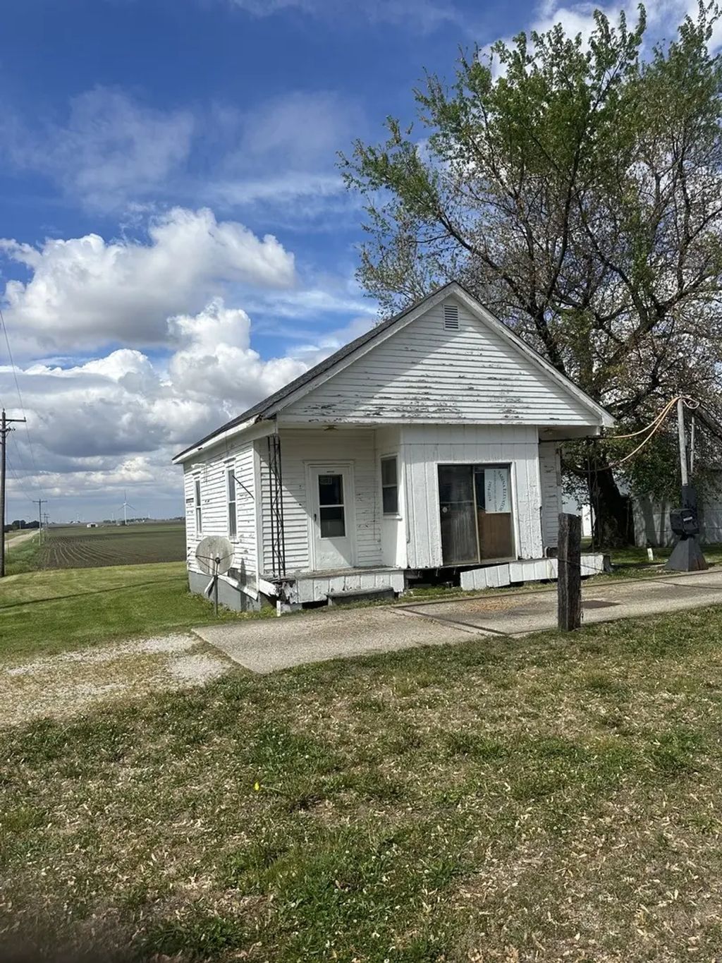4499 N 3200 East Road, Arrowsmith