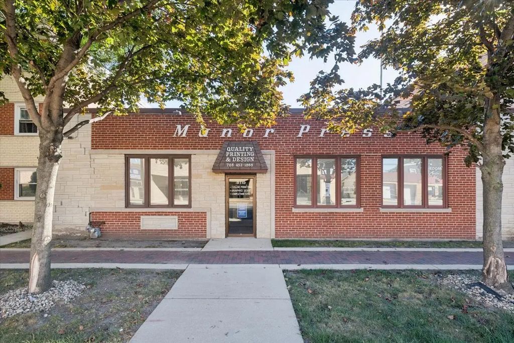 8115 W Grand Avenue, River Grove