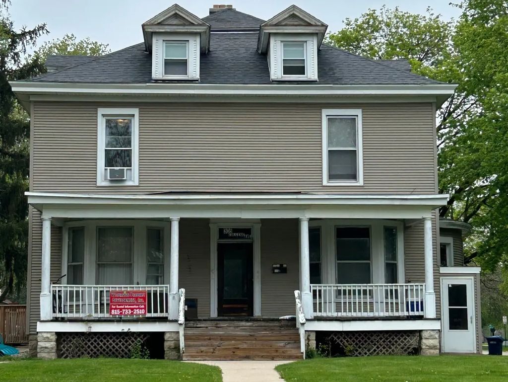 305 College Avenue, DeKalb