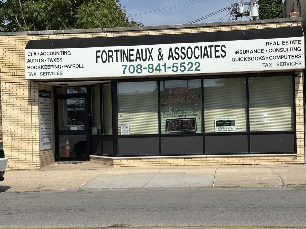 14207 Dr. Martin Luther King Drive, Dolton