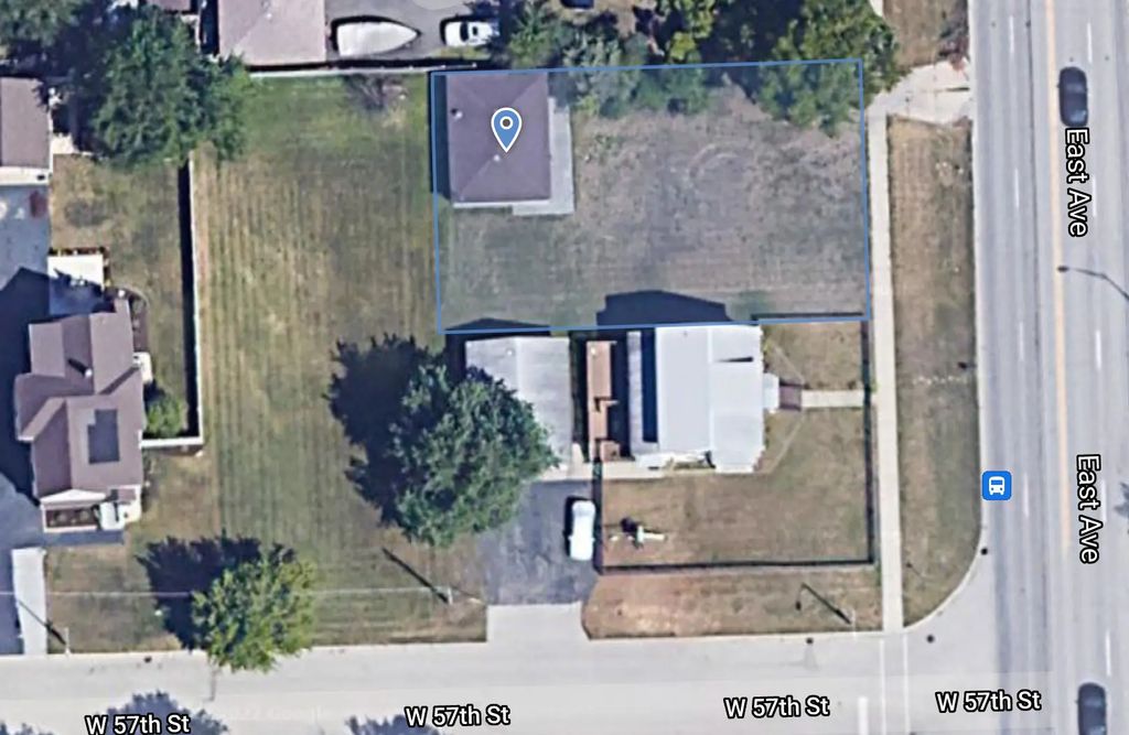 5626 East Avenue, Countryside