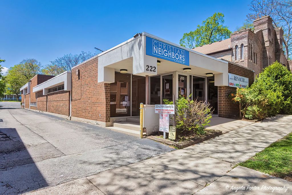 222 N County Street, Waukegan