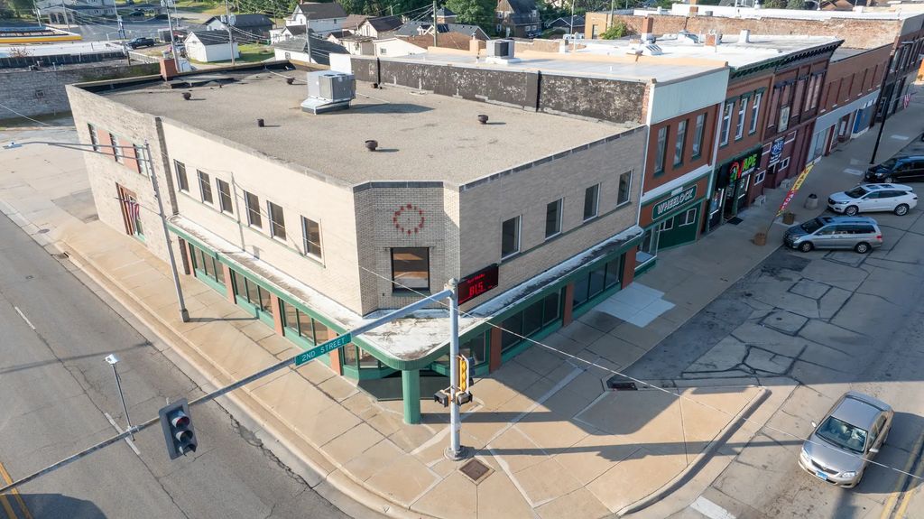 101 W 2nd Street, Rock Falls