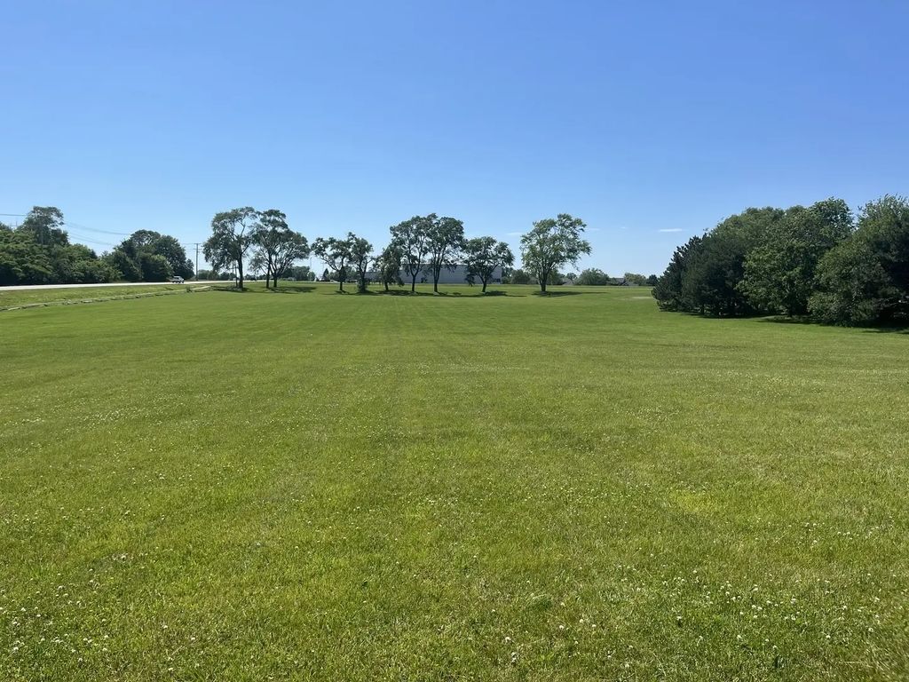 10850 W Laraway Road, Frankfort