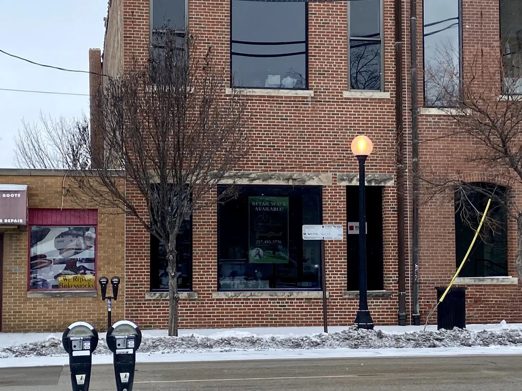 105 S Walnut Street 102, Champaign