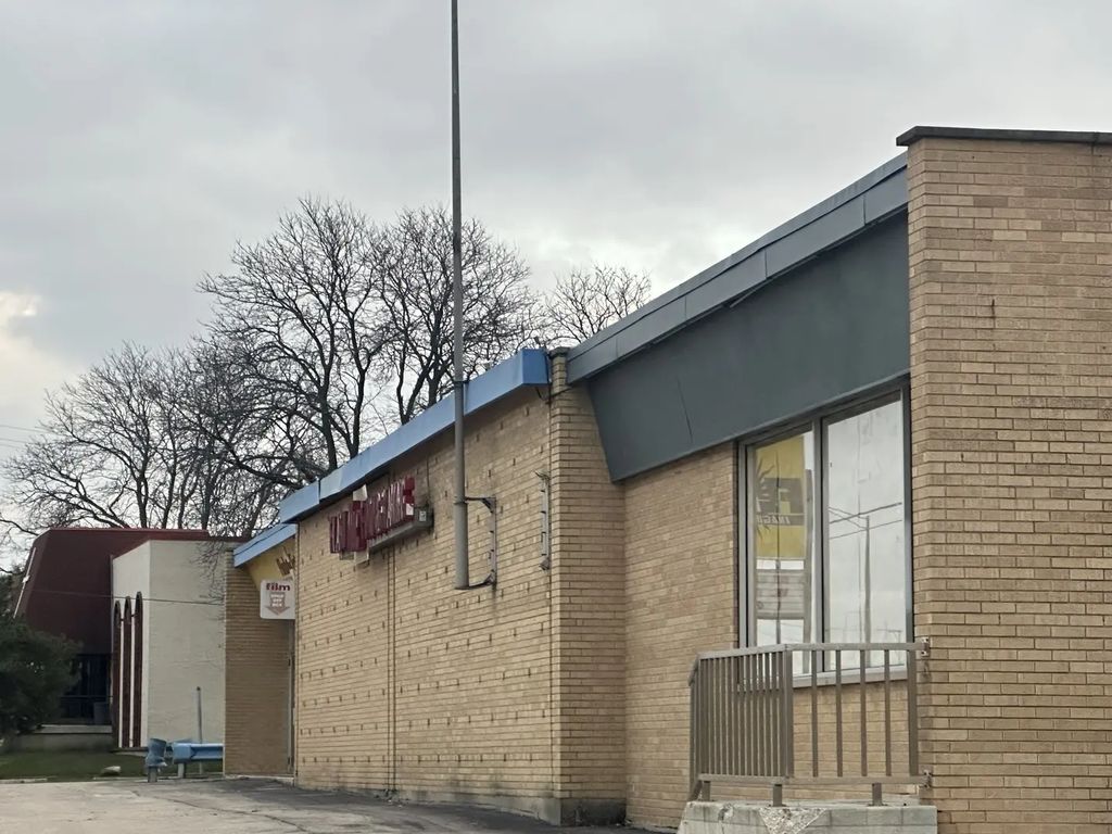 1724-a N Rand Road, Palatine