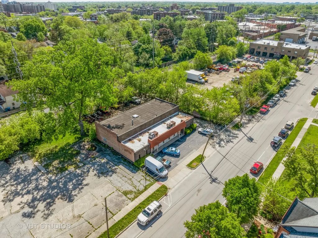 727 1st Avenue, Des Plaines