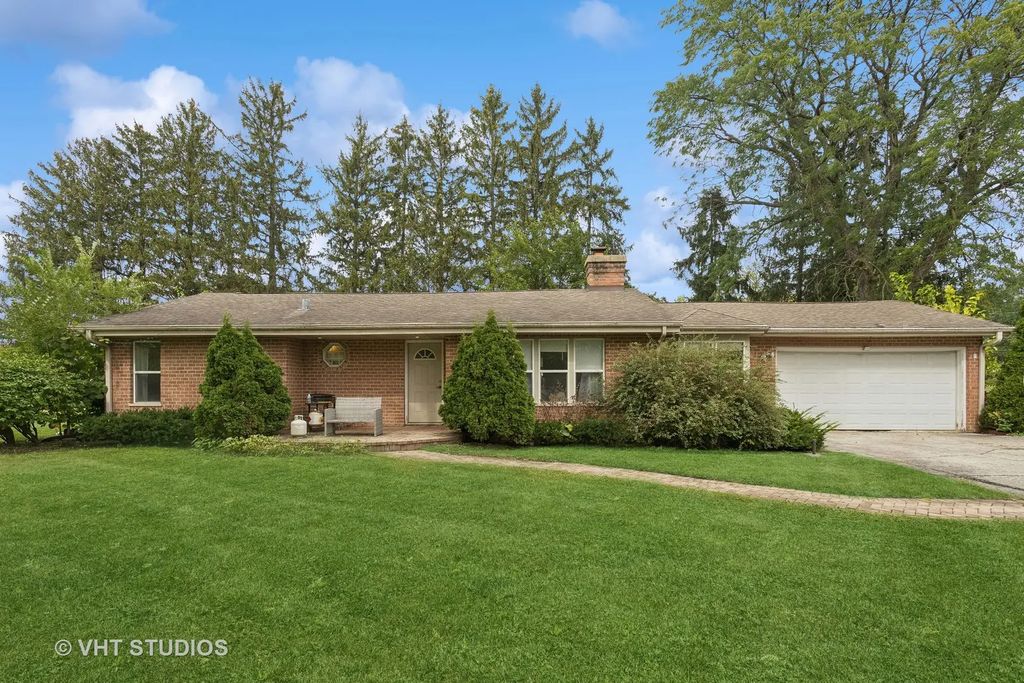 1750 W Thomas Street, Arlington Heights