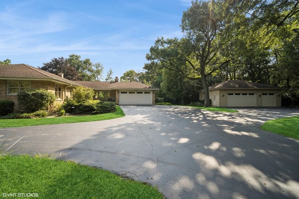 170 N Rainbow Road, North Barrington