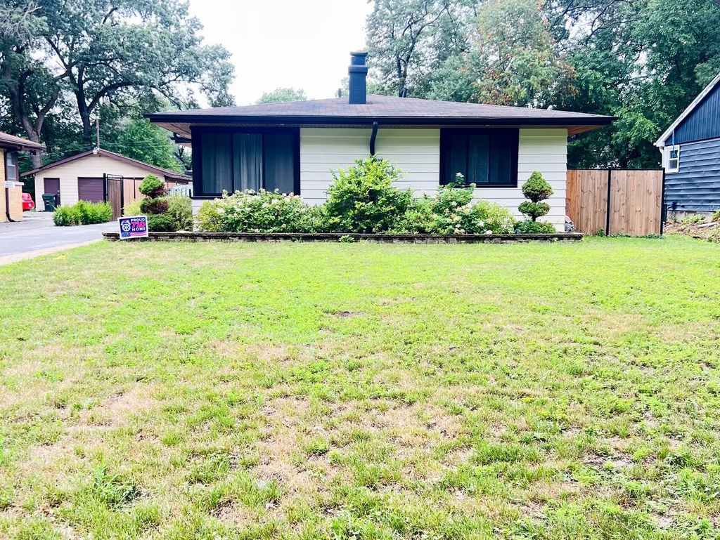 17750 Clyde Avenue, Lansing