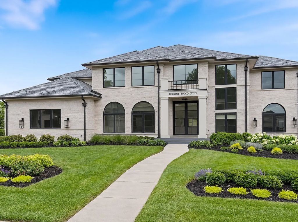 8886 Johnston Road, Burr Ridge