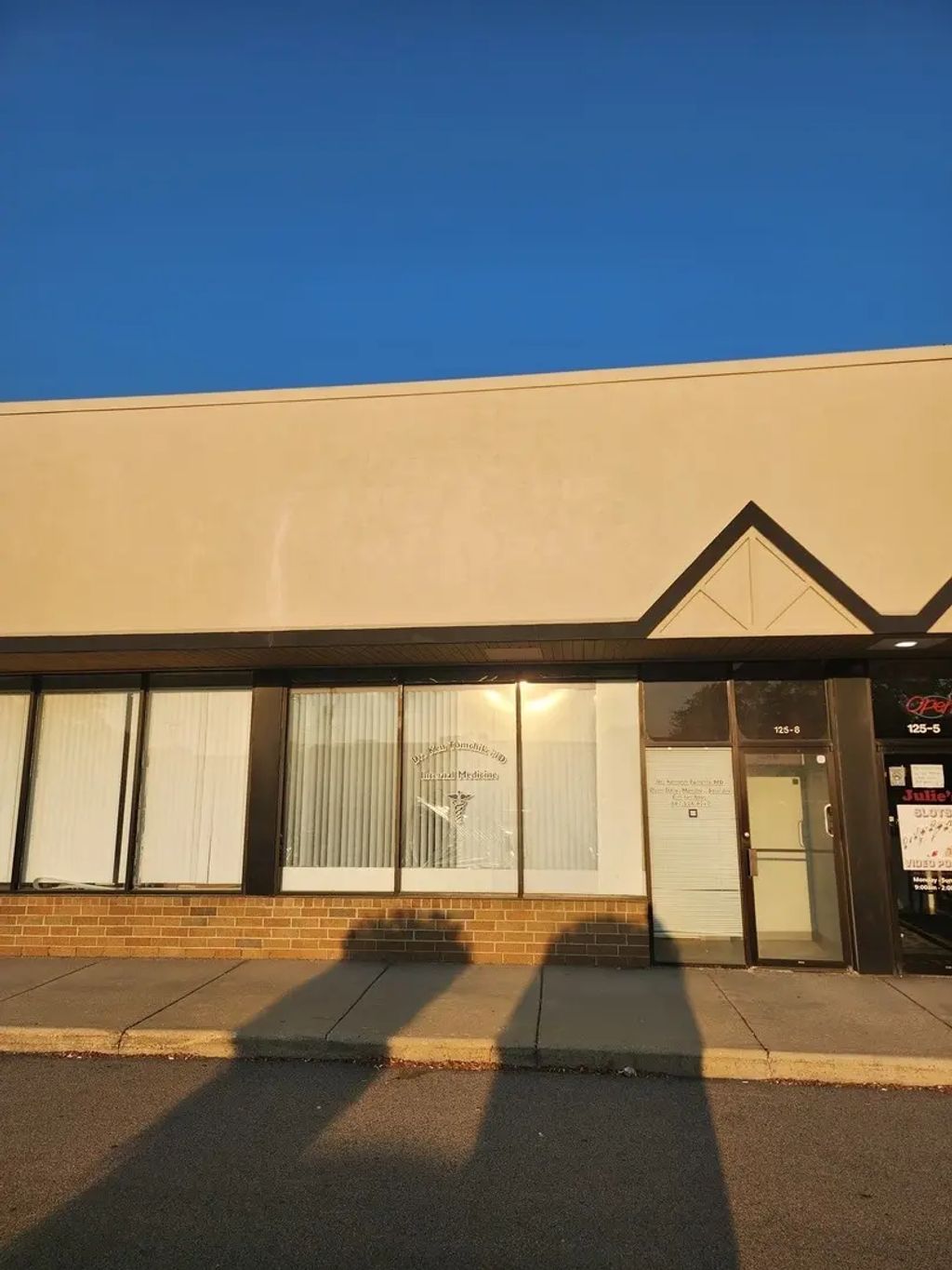 125 E State Road 6, Island Lake