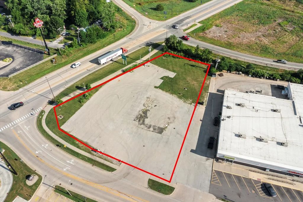700 Eastwood Drive, Mahomet
