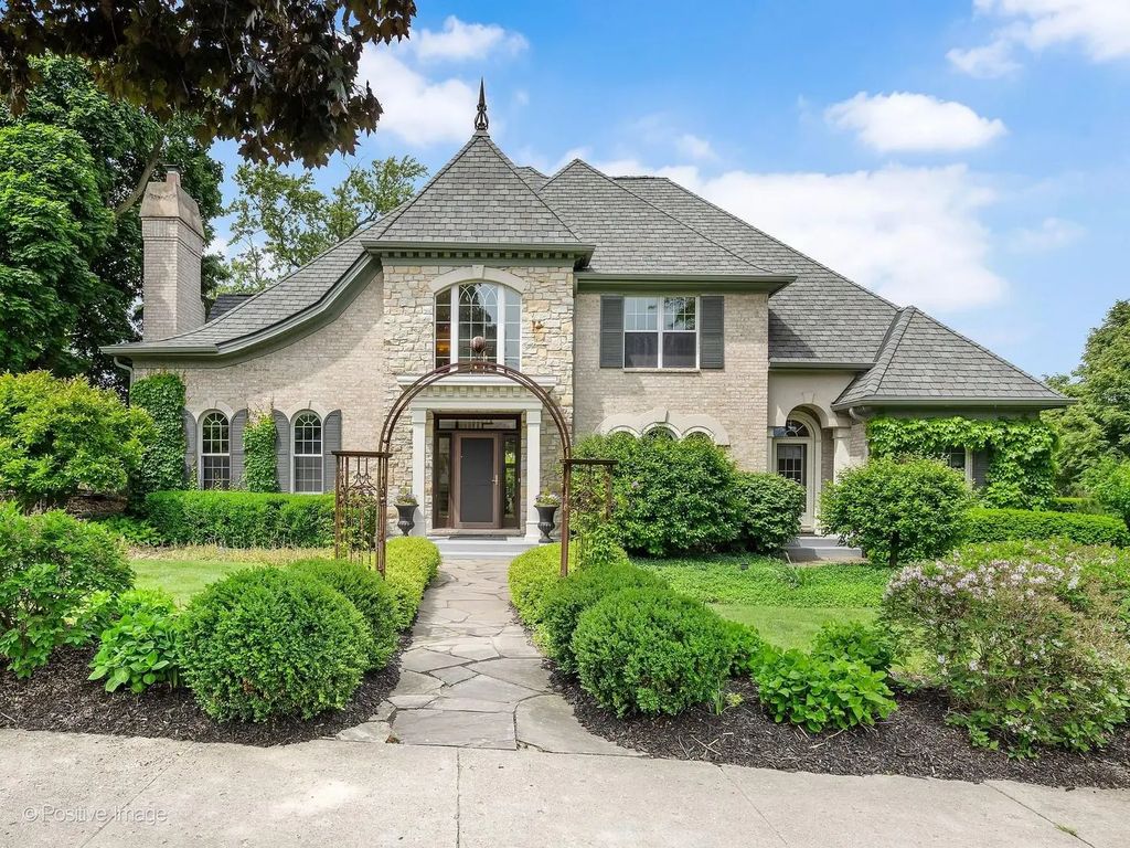734 Highview Avenue, Glen Ellyn