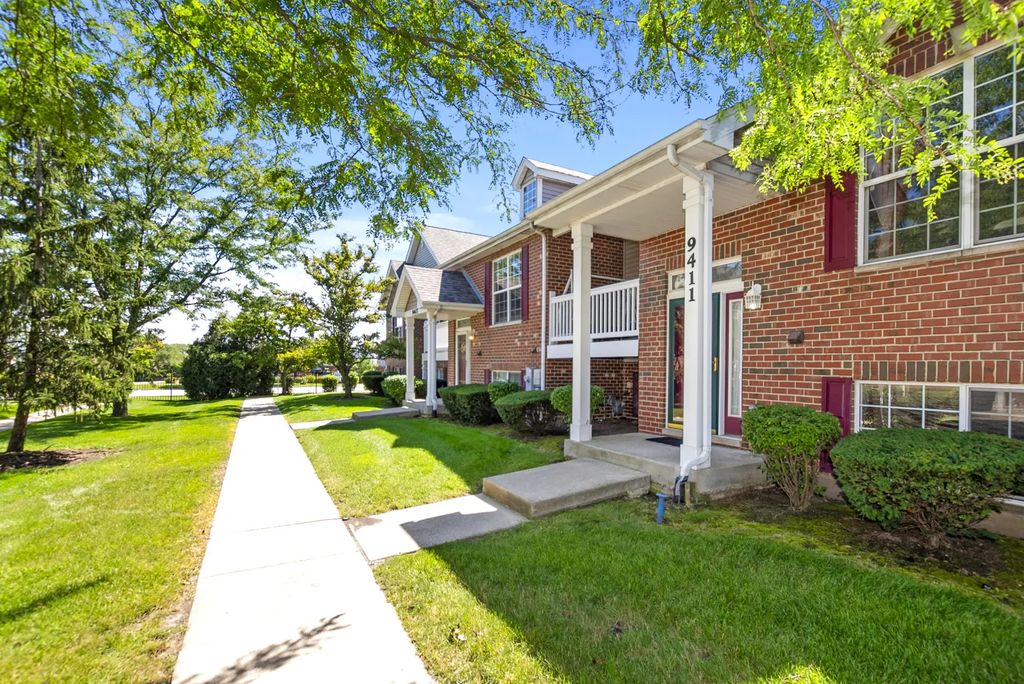 9411 Albany Court, Orland Park