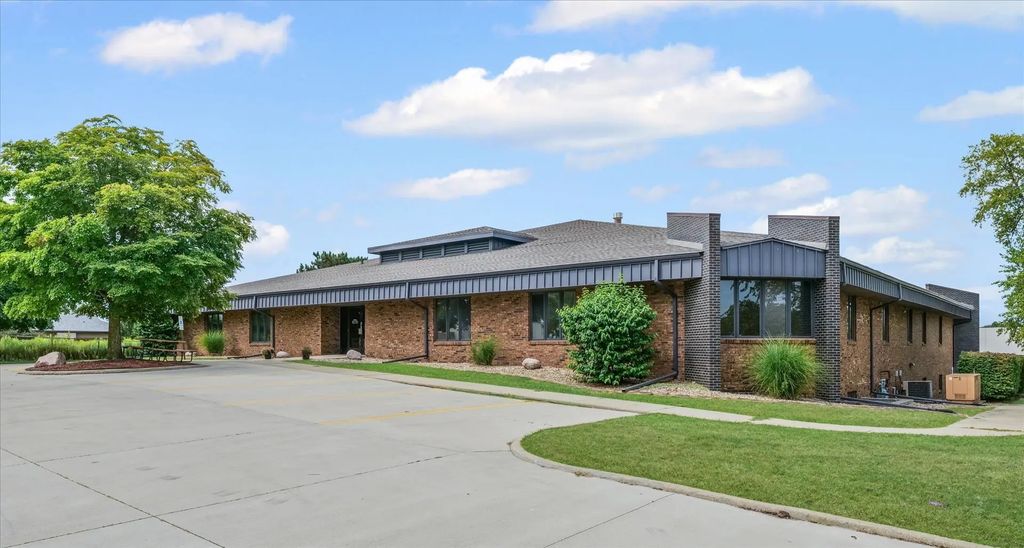 2101 W Park Court, Champaign