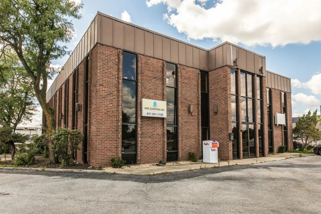 1080 Nerge Road, Elk Grove Village