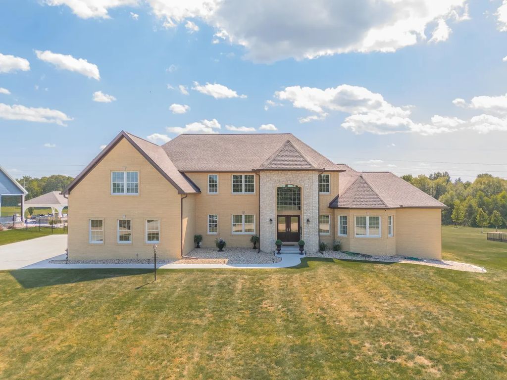9491 Crossbow Drive, Bloomington
