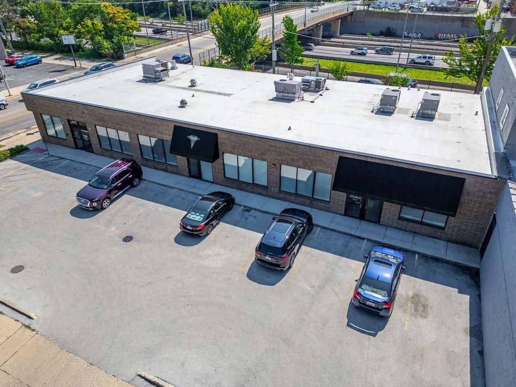 401 Harrison Street, Oak Park