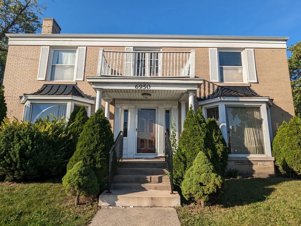 6950 Dempster Street, Morton Grove