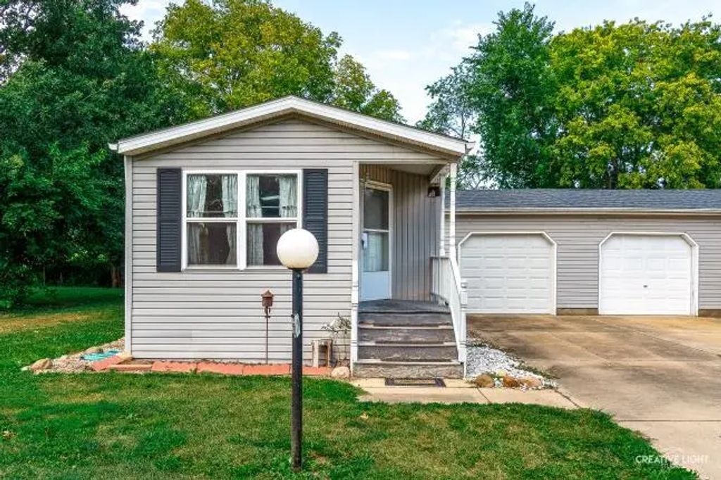 120 Cardinal Lane A, Sandwich