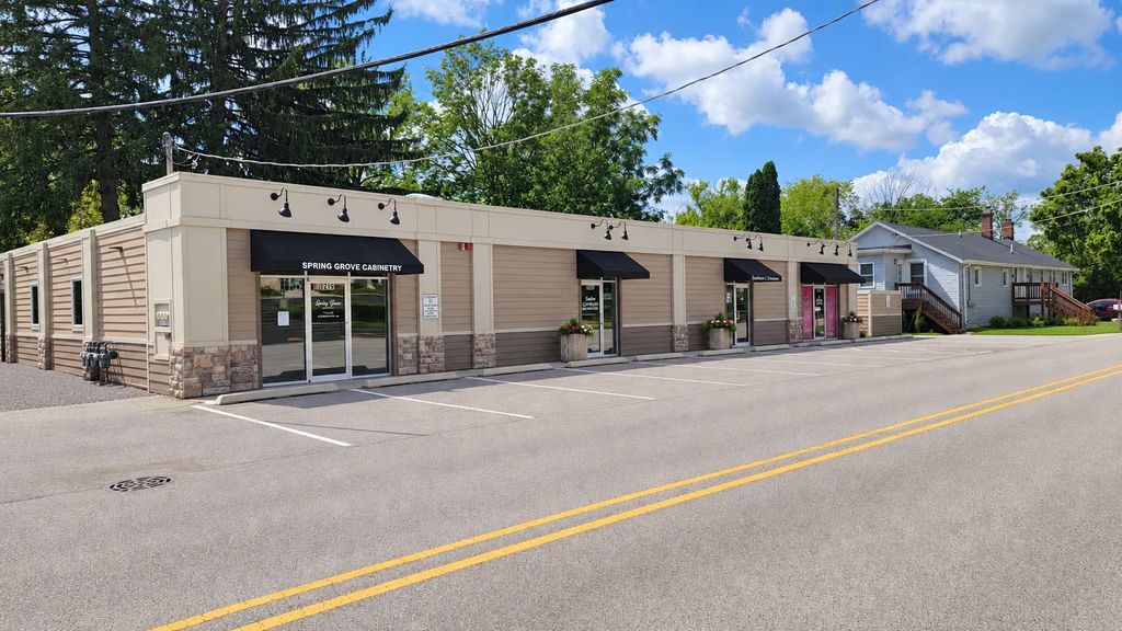 2019-2025 Main Street Road, Spring Grove