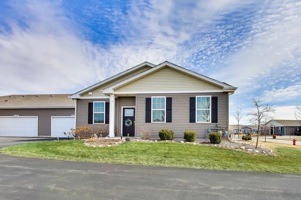 6322 Maple Glen Drive, Wonder Lake
