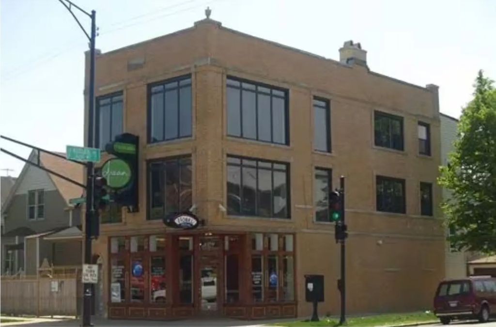 4159 W Fullerton Avenue, Chicago, 60639