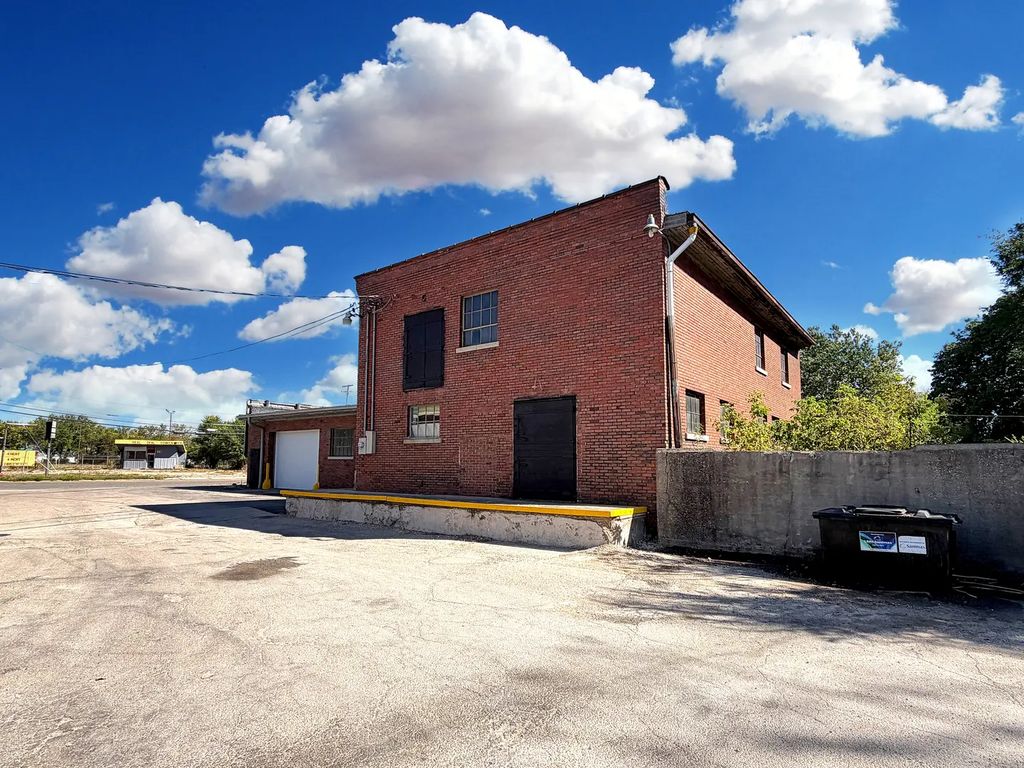 515 E Stephenson Street, Freeport