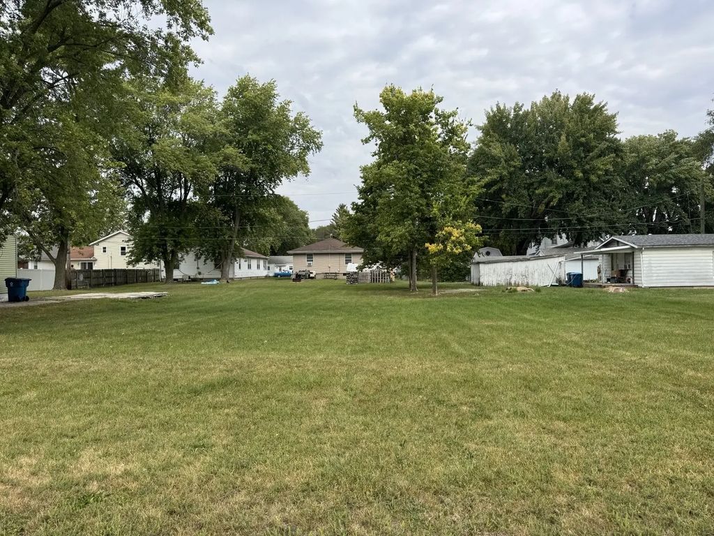 Lot 14 Sherman Avenue, Pontiac