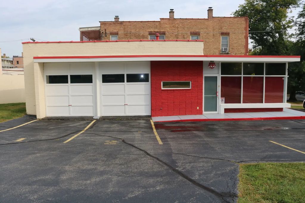 129 E South Street, Woodstock