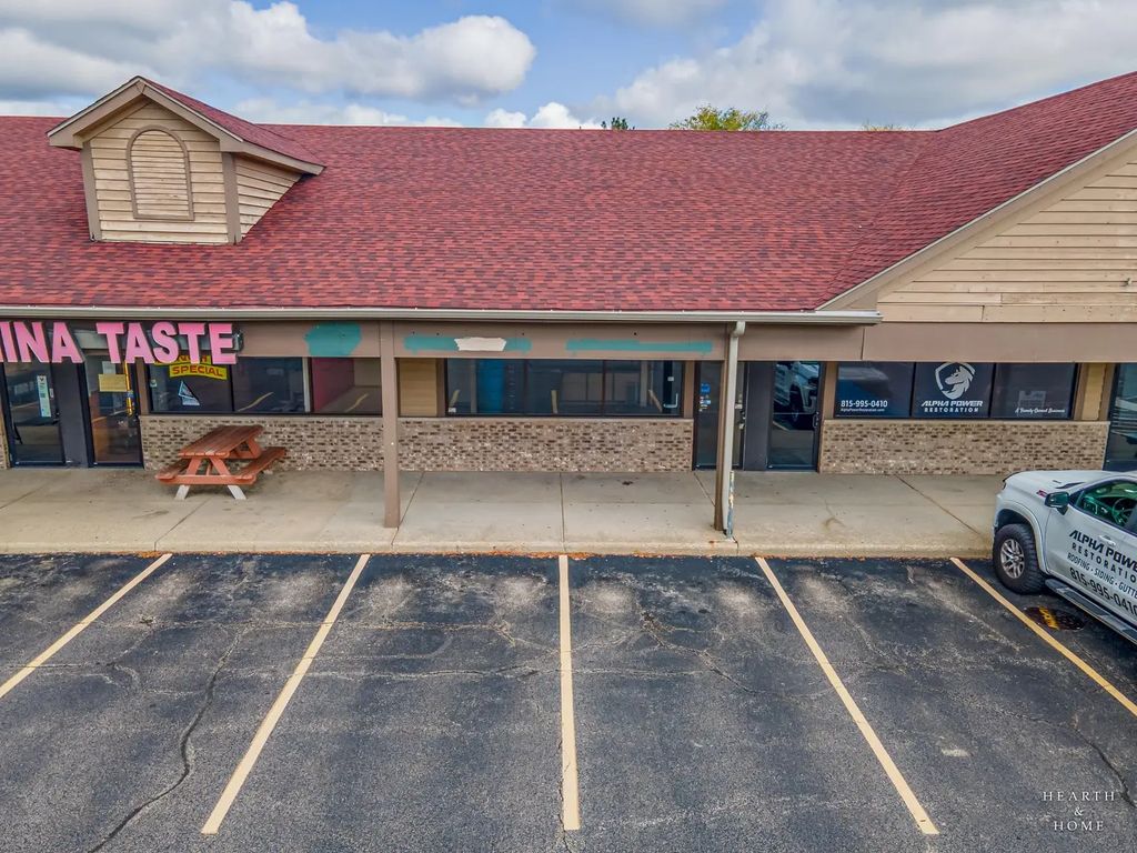 2450 N Us Highway 12 N, Spring Grove