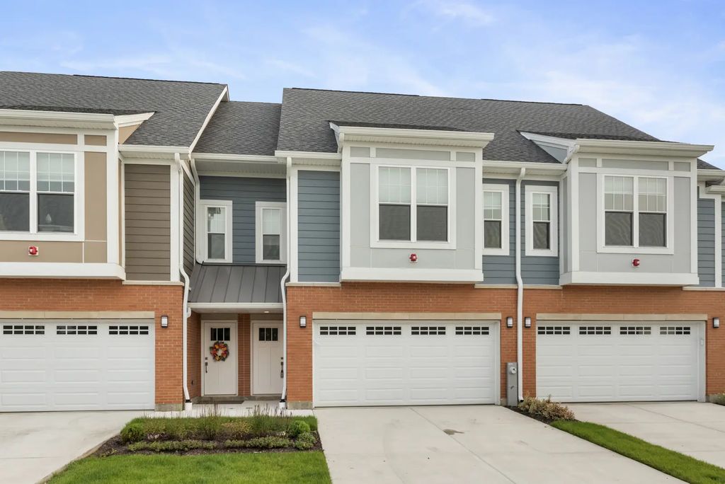 28295 Torch Parkway, Warrenville