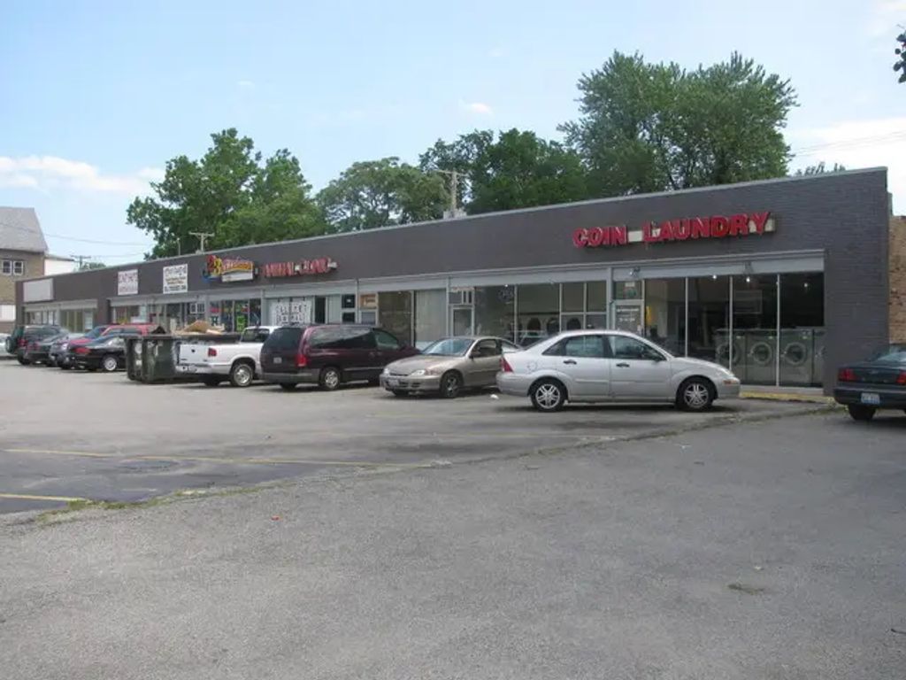 619 Wentworth Avenue A, Calumet City