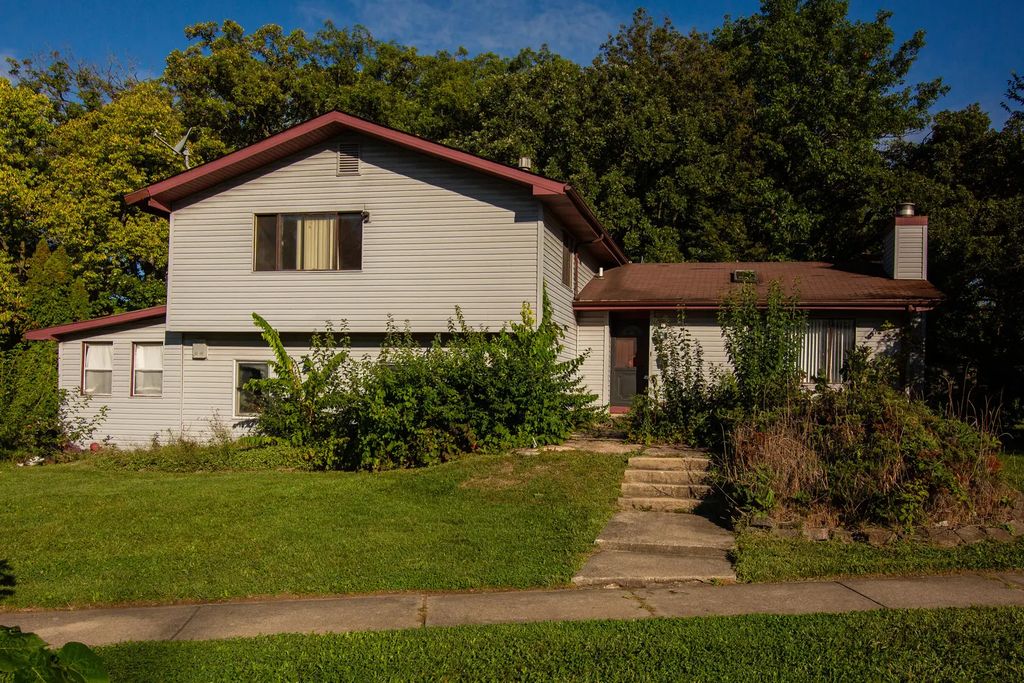 754 Mission Avenue, University Park