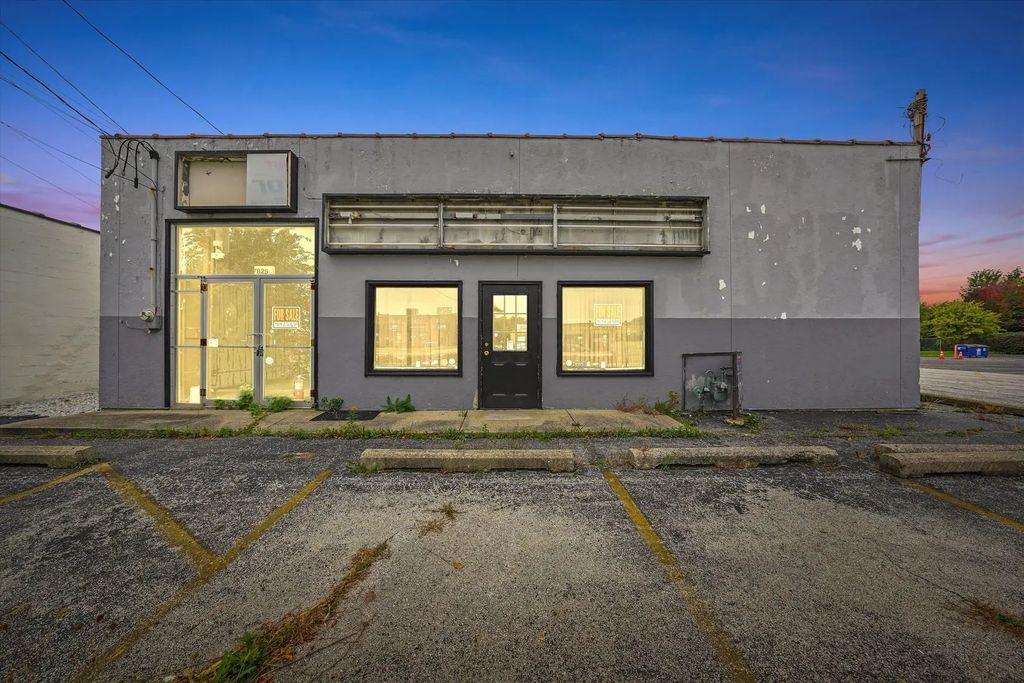 7825 W Lincoln Highway, Frankfort