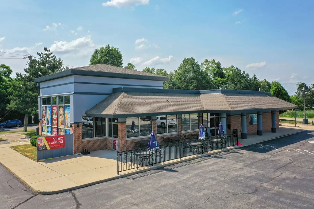 1440 E Grand Avenue, Lindenhurst