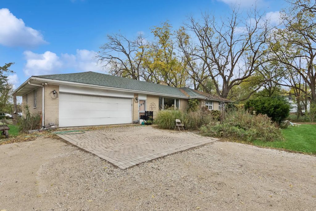 23520 N Old Mchenry Road, Lake Zurich