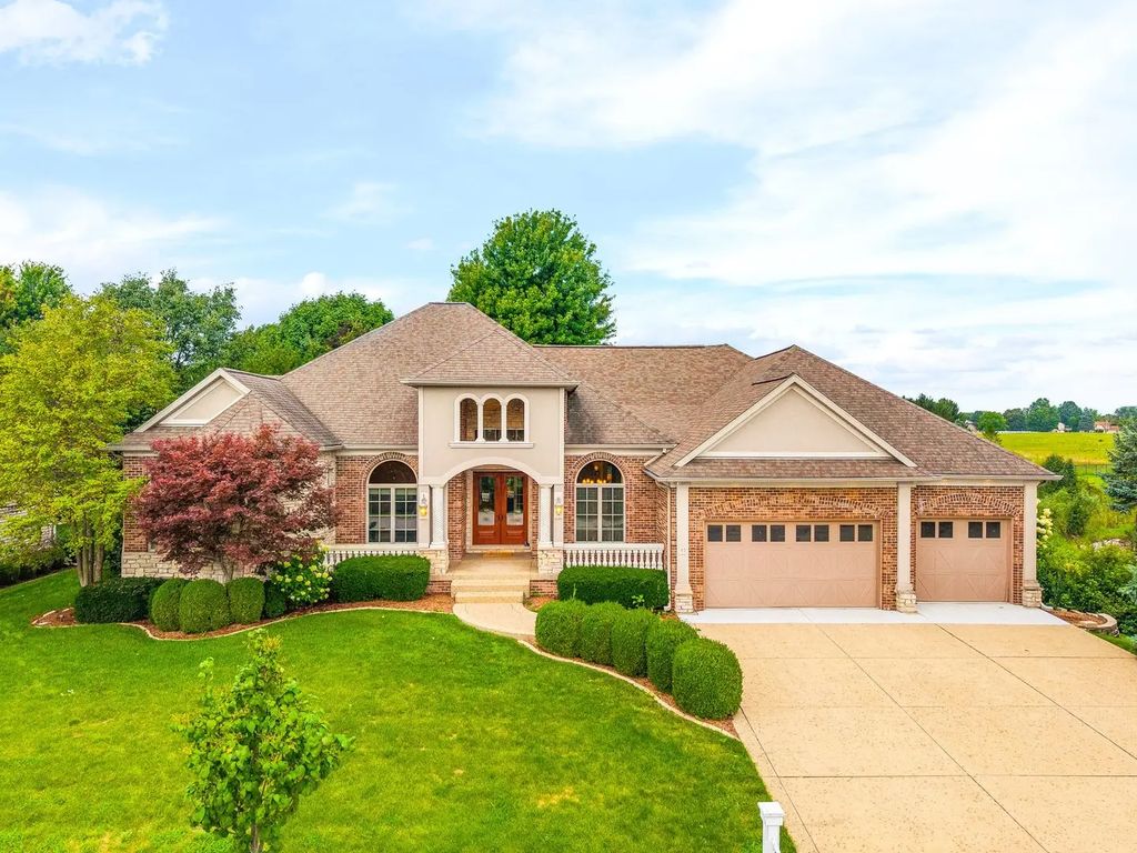 47 Stonebrook Court, Bloomington