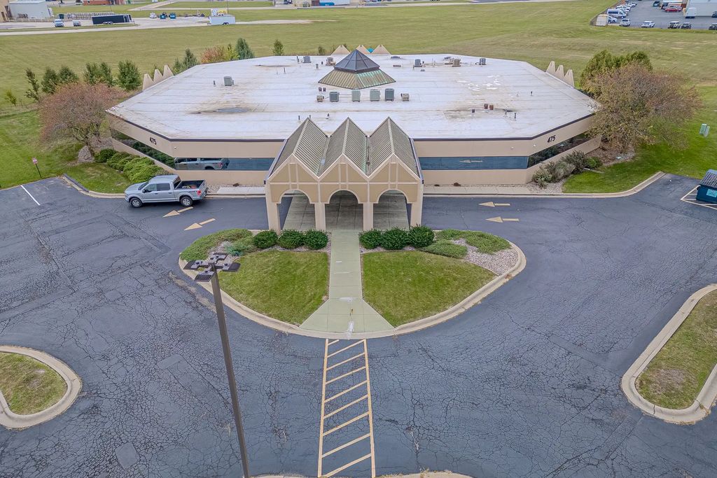 475 Brown Boulevard, Bourbonnais