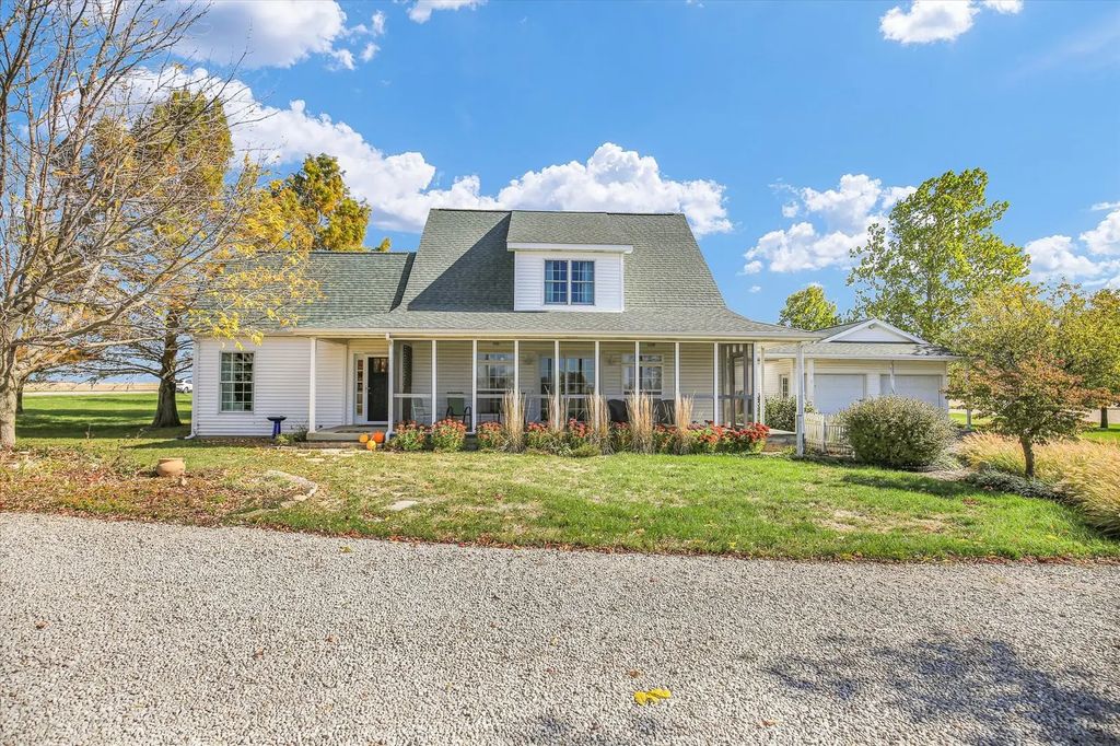 561 County Road 700 N, Sadorus