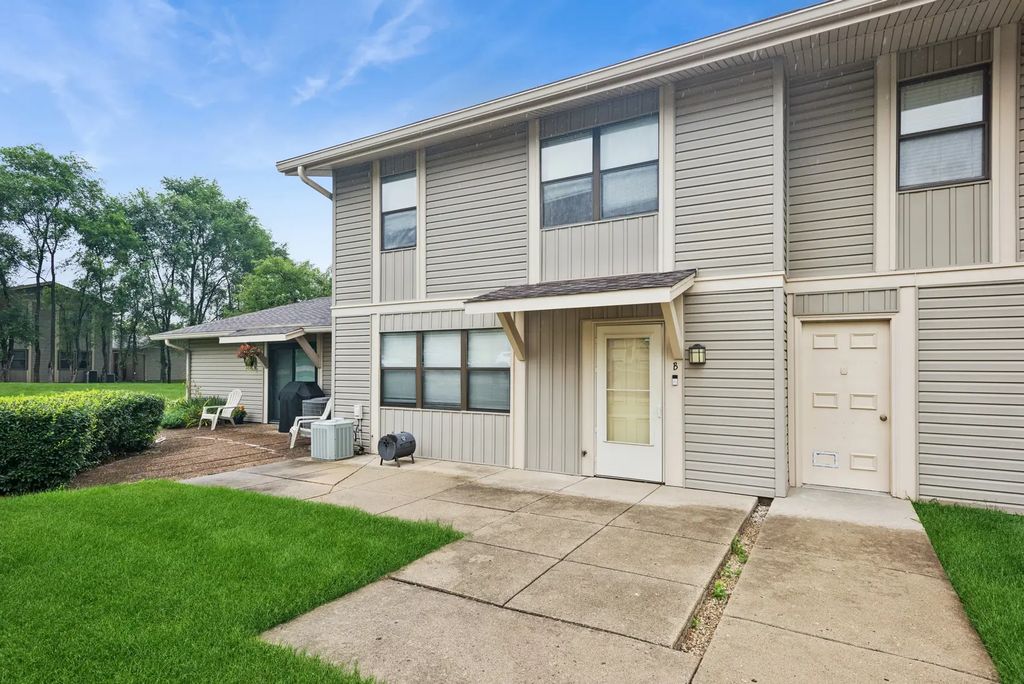 5775 Madrid Court B, Hanover Park