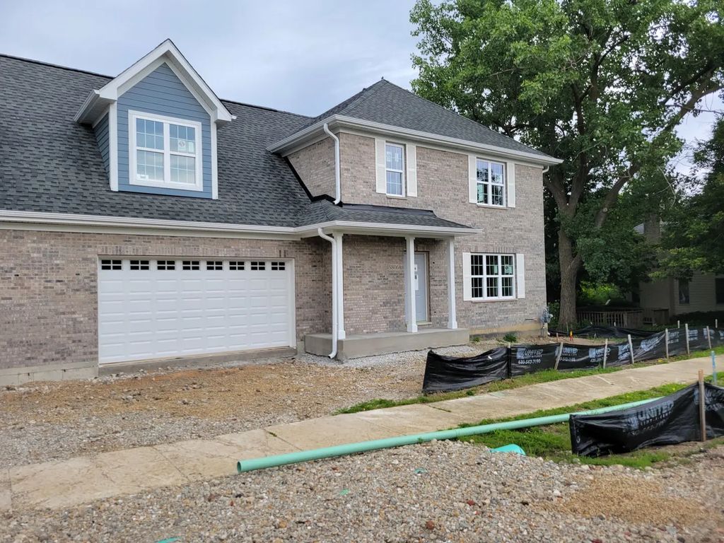 5806 58th Street 5804, Clarendon Hills