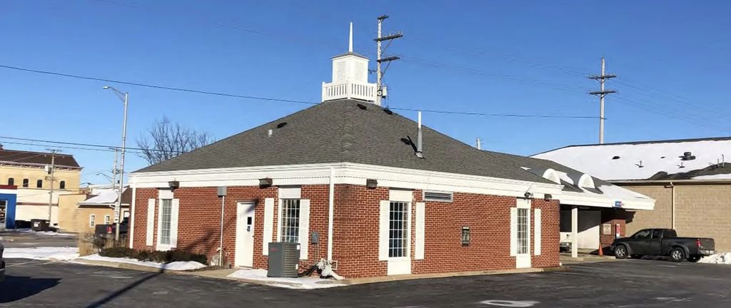 123 W Grant Highway, Marengo