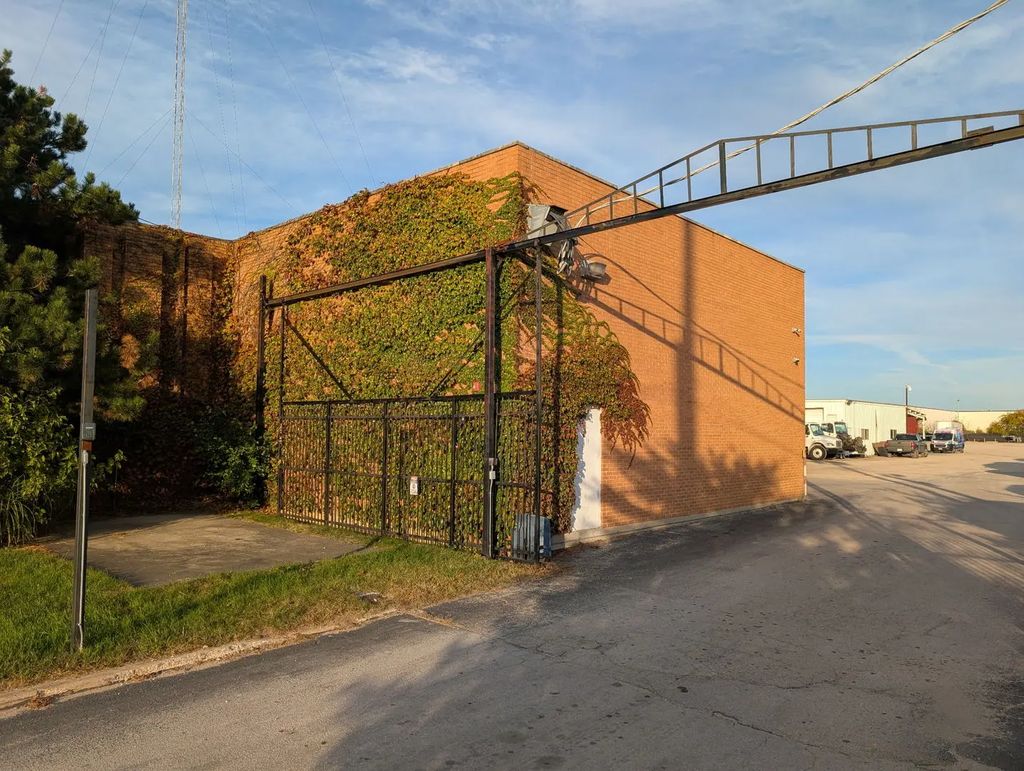 11633 S Mayfield Avenue, Alsip