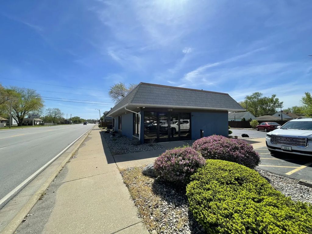 1370 W Court Street, Kankakee