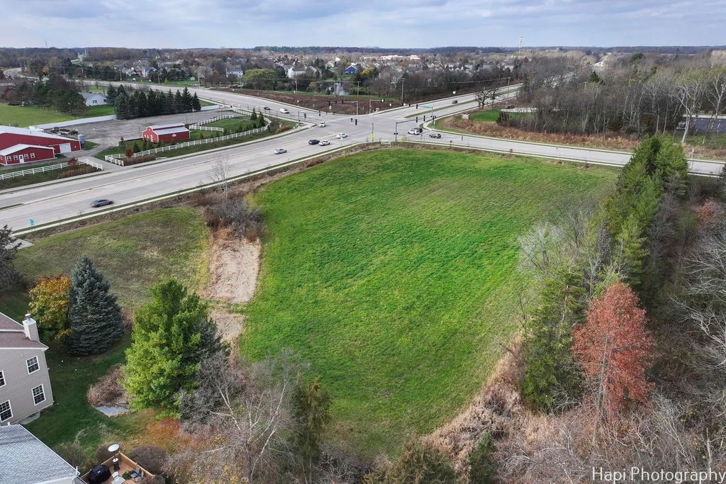 19135 W Milburn Road, Old Mill Creek